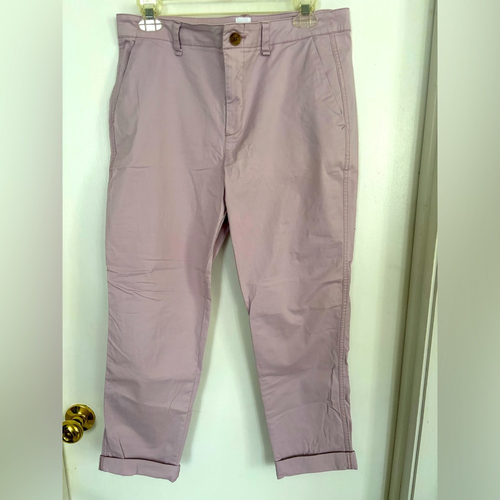 GAP, girlfriend Khaki pants , loose fit , size 8, color dusty rose.
